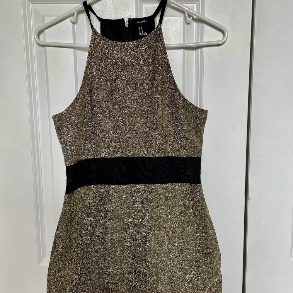 🔲 NWOT Forever 21 party dress